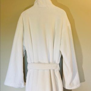 White Pottery Barn Robe